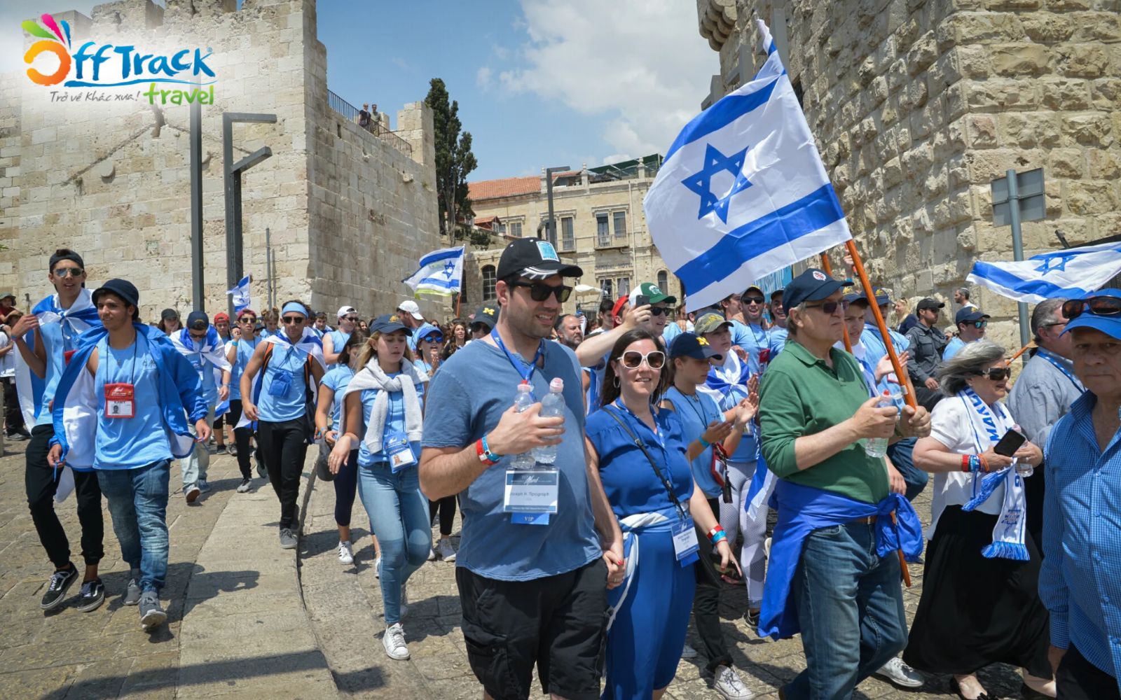 Cân giao tiếp lịch sự và tôn trọng khi du lịch Israel