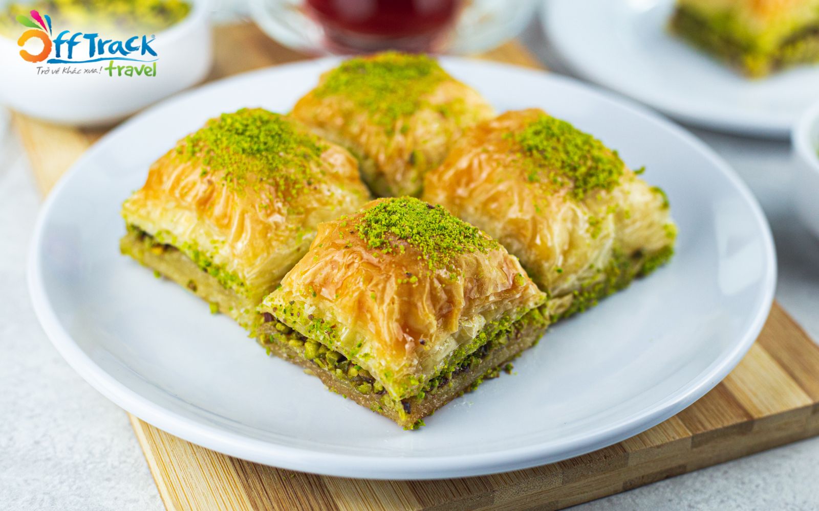 Món tráng miệng Baklava  nổi tiếng khi du lịch Trung Đông