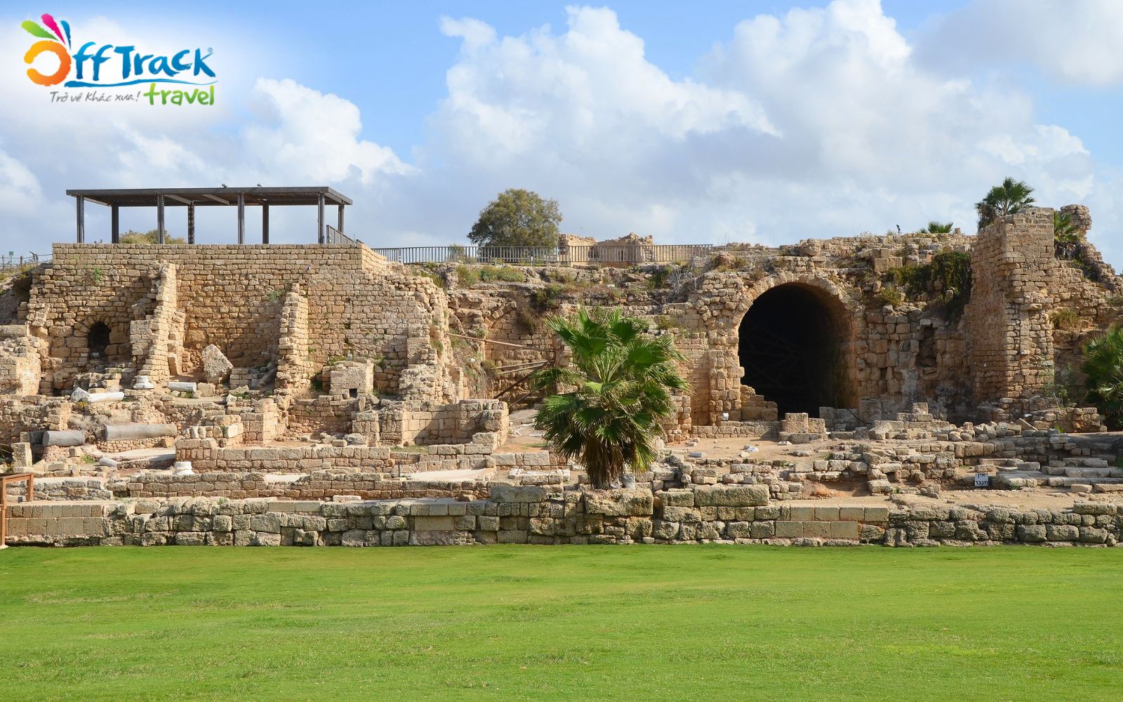 Tham quan tàn tích La Mã cổ đại ở Caesarea khi du lịch Israel