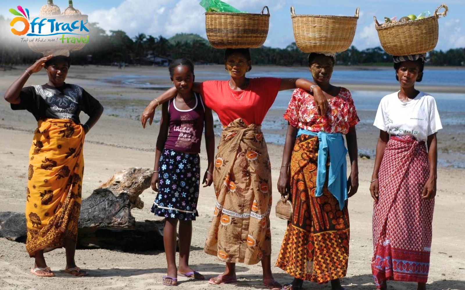 Trang phục truyền thống ở Madagascar không có sự khác biệt giữa nam nữ