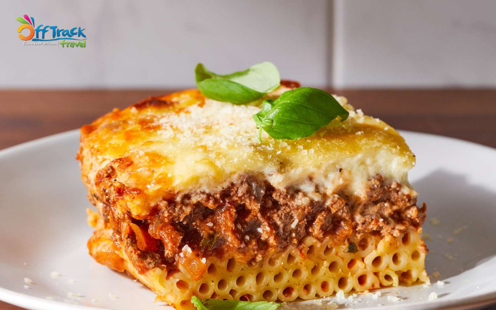 Pastitsio - Món mì ống nướng đặc sản của Hy Lạp Pastitsio - Món mì ống nướng đặc sản của Hy Lạp